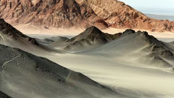 [Kumpulan Kecil 6 Orang] Lawatan Sehari Golmud ke Dunhuang + Tasik Jade Da Qaidam + Gunung Hitam [Dengan Rakaman Udara Percuma]