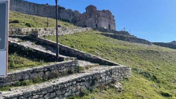 Berat Daily Tour in English,German,Italian,Spanish