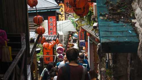 【台灣】北台灣經典一日遊|象鼻岩—茶壺山—九份—十分|包車接送