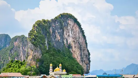โปรแกรมเต็มวันทัวร์เกาะเจมส์บอนด์ พายแพดเดิลบอร์ด โดยเรือไม้วินเทจ (ออกจากกระบี่)