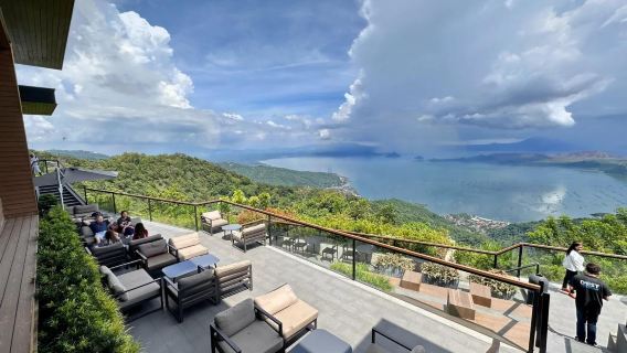 Khởi hành từ Manila: Tour 1 ngày Tagaytay - Starbucks & Sky Ranch & Ẩm thực ngắm cảnh hồ