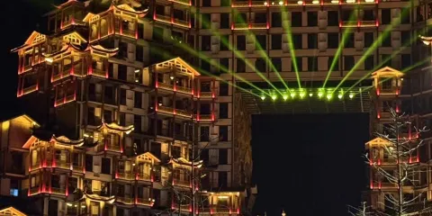 張家界沉浸日遊可選七十二層樓-土家風情園-白羊古剎-芙蓉鎮