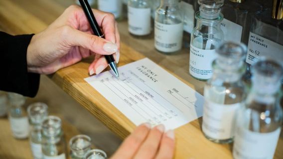 Nagoya: Experience creating one-of-a-kind special fragrances
