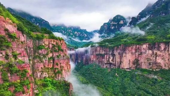 【新鄉來回-萬仙山&掛壁公路&郭亮村】一日純玩遊 不購物