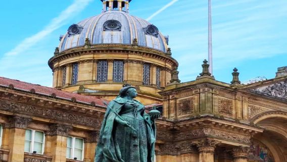 英國伯明翰伯明罕大學+伯明罕中國城一日遊，伯明罕來回普通話司導