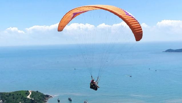 蒼南漁寮風景區+蒼南羅家山霧城航空飛行營地滑翔傘飛行體驗【月亮灣沙灘海景滑翔傘+美麗海景+贈送攝影】