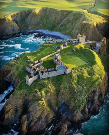 愛丁堡來回：鄧諾塔城堡+凱恩戈姆國家公園 精緻一日遊