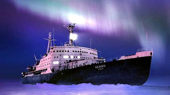 Lenin Nuclear Icebreaker + Alyosha + The Polar Museum + Murmansk Day Tour
