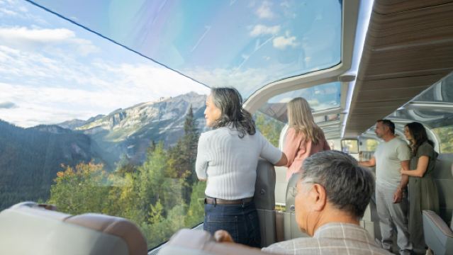 [Official] Rocky Mountaineer 2-Day 1-Night Eastbound Journey: Canada's Premier Rail Experience - Western Corridor Tour (Vancouver to Banff/Lake Louise)