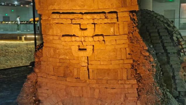 龜茲魏晉古墓遺址博物館+克孜利亞勝景+獨庫公路終點站一日遊