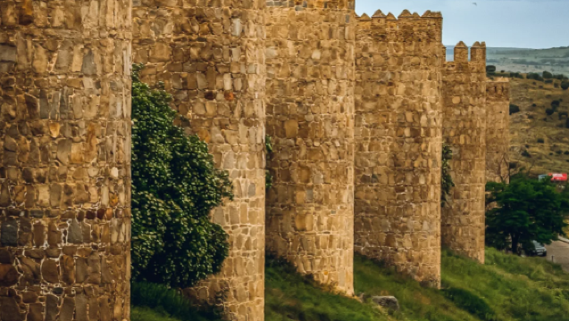 西班牙馬德里：塞哥維亞+阿維拉古城一日遊（專屬客戶服務支援）