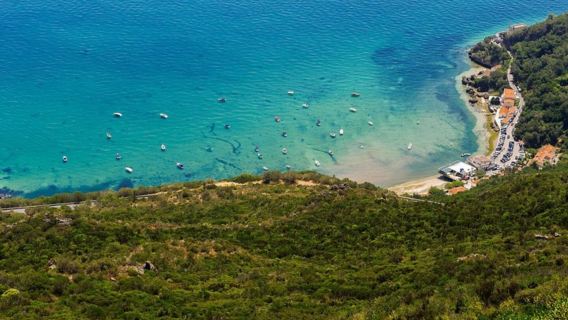 1-day tour to Arrabida Natural Park and Sesimbra in Portugal (including wine tasting at two wineries)