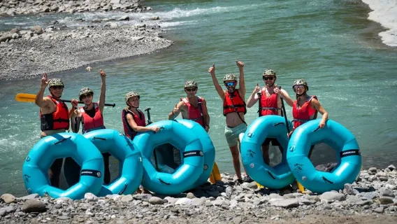 Cânion do Osumi e Cachoeira de Bogova: Passeio Clássico ou Tubing no Rio