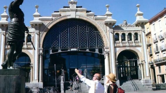 Discover Zaragoza: Complete tour + wine and tapas