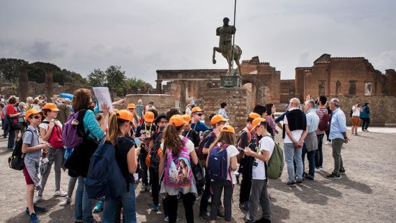 Herculaneum for kids Private tour and skip the line tickets