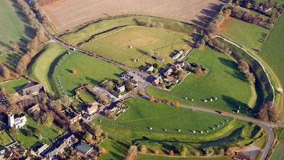 Однодневная экскурсия в Стоунхендж и Авбери в Великобритании|Полное погружение в мир наследия ЮНЕСКО|Включает билет с предварительным бронированием