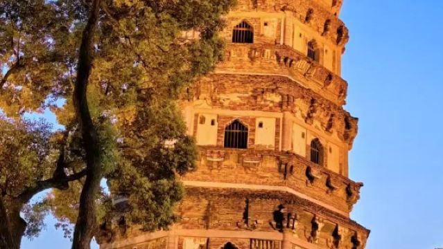 Тур из Шанхая в Сучжоу: Сад скромного чиновника + Львиный сад + Храм Ханьшань + Холм Тигра