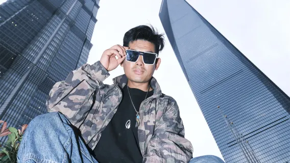 上海外灘旅拍【跟拍攝影親子照情侶閨蜜兒童跟拍家庭旅拍】