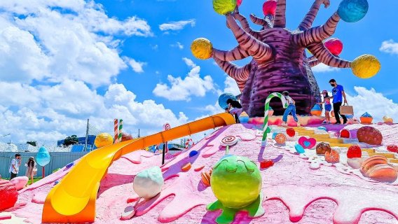 【夢幻テーマ|【アイスクリームお菓子の家】ノンヌット・トロピカル・ボタニカル・ガーデン+巨大お菓子の家ワンデーツアー