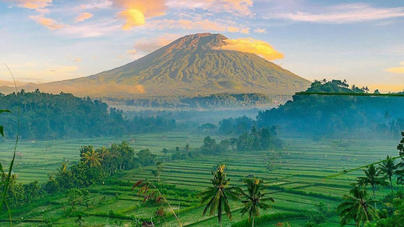 Bali Instagram Tour (Lempuyang, Tirta Gangga, Taman Ujung, Virgin Beach)