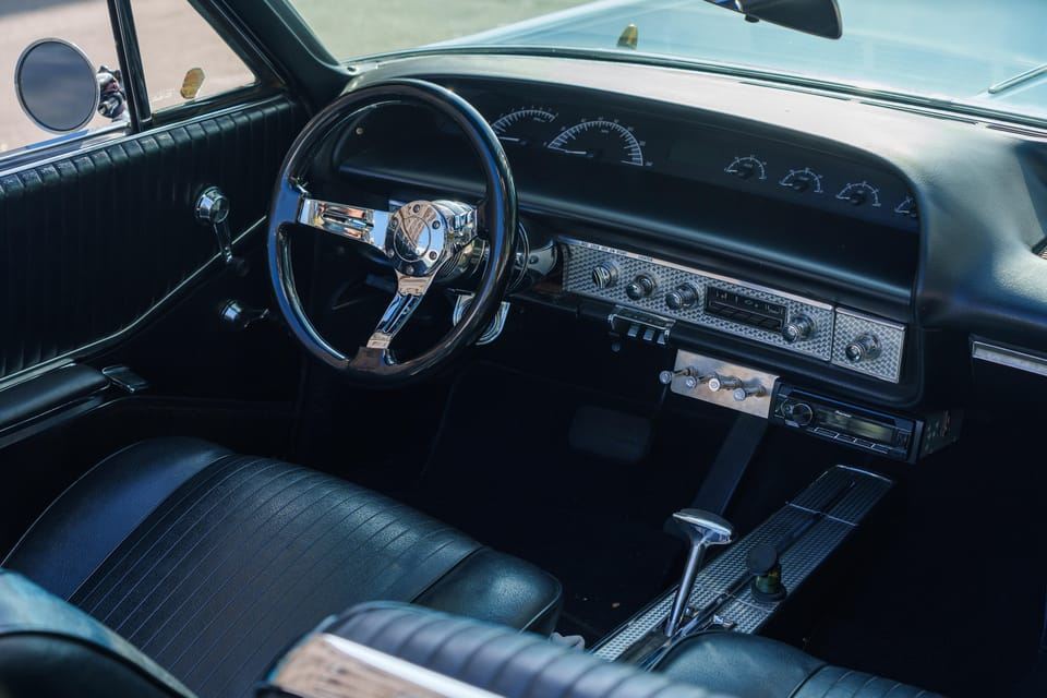 Los Angeles: Golden Route Tour in a Classic Lowrider