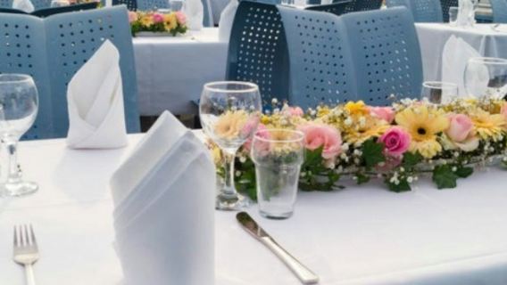 Berlino: crociera con cena di 2 ore e mezza sulla MS Der Fliegende Holländer + audioguida