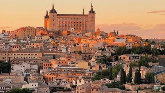 Toledo + Consuegra Windmill Town in Spain [Chinese Private Charter + Free Itinerary Customization]