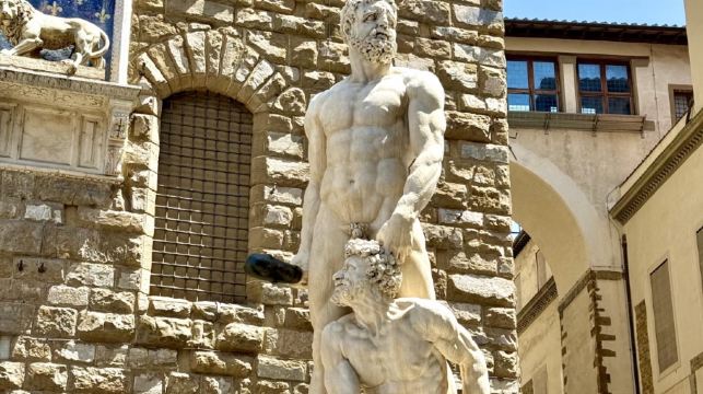 佛羅倫薩中央市場+聖洛倫佐大教堂+喬託鐘樓包車一日遊