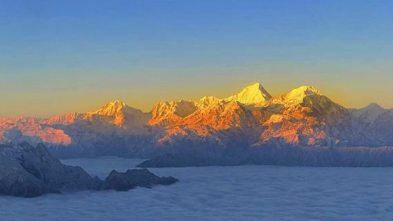 Chengdu Departure - Niubei Mountain Day Tour [The Beauty of Niubei Mountain - Never Enough of Its Views]