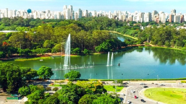 Excursión de un día a la Catedral de São Paulo, el Monumento a los Bandeirantes y el Parque Ibirapuera