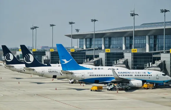 青島膠東國際機場機場接送服務 可提供英語司機接機 青島及周邊城市