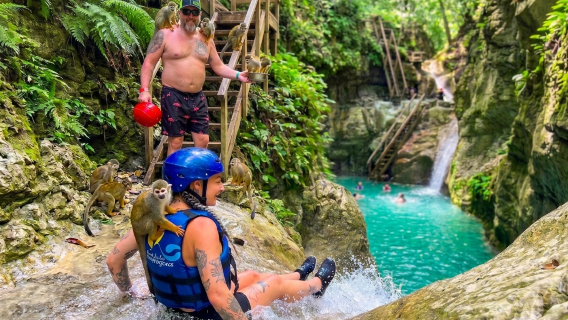 Puerto Platan seikkailupaketti: Apinakokemus ja Damajaguan vesiputoukset