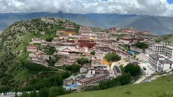 Lawatan sehari di Biara Drepung + Norbulingka