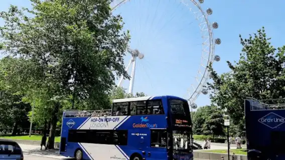 ทัวร์รถบัสเปิดประทุนกลางคืนในลอนดอน