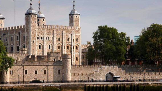 Tower of London & St Paul's Cathedral: Guided Tour + Thames Cruise