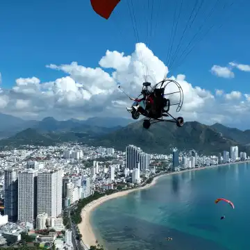 ニャチャン パラモーターフライト体験 [パラモーター体験] | Trip.com