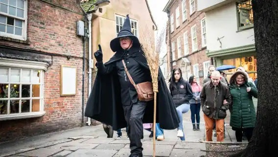 York witches and history walking tour