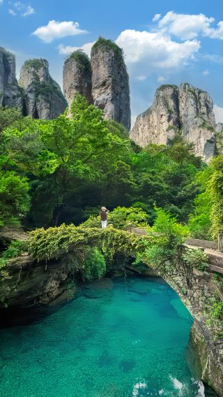 國慶不漲價·溫州出發雁蕩山+大龍湫+靈岩+方洞包車共乘1日