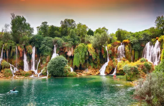 克羅地亞克拉維斯瀑布+斯普利特老城+莫斯塔爾古橋包車一日