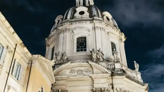 Rome: Small-Group City Highlights Moonlight Walking Tour