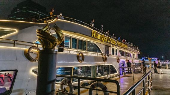 Bangkok: crociera di lusso con cena a buffet ad Alangka e musica dal vivo