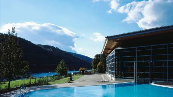 From Prague: Bohemian Switzerland & Thermal Baths Tour