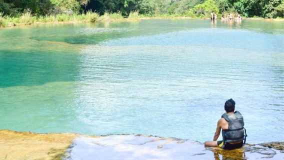 Flores: Traslado compartido de ida a Semuc Champey, Lanquín