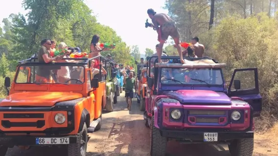 Marmaris Jeep Safari Battaglia d'acqua, festa dei colori e della schiuma