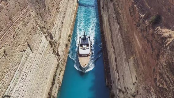 [Around Athens] Customizable 1-day Tour to Corinth Canal + Arachova [Chinese-speaking Driver]