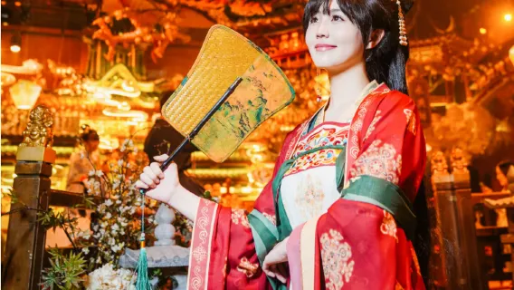Shanghai Xu Yan (ancient immersive palace banquet) - dining + costume changing experience + performance themed on a magical night tour of Chang'an [makeup/photography/portraits can be arranged]