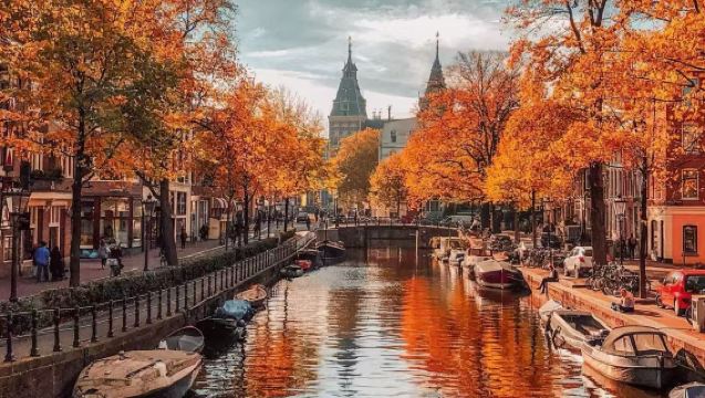 荷蘭阿姆斯特丹運河+馮德爾公園+梵高博物館【私家訂製包車】