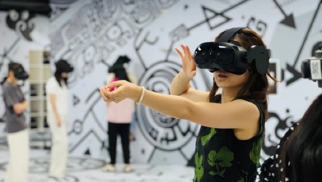 Xian Private Day Tour: Terracotta Warriors, Mausoleum XR Experience, Big Wild Goose Pagoda