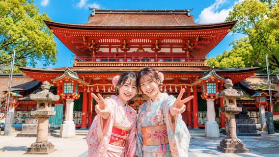 Pengalaman Berpakaian Kimono di Dazaifu Kyushu + Kuil Nyoirin + Pelayaran di Kampung Air Yanagawa + Lawatan Sehari di Outlet
