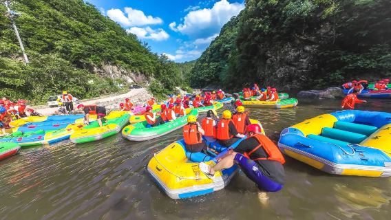 [Pengembaraan dari Fuyang] Lawatan Sehari Arung Jeram Dua Belas Jeram Huoshan (termasuk tambang bas + tiket masuk + pemandu pelancong + insurans)